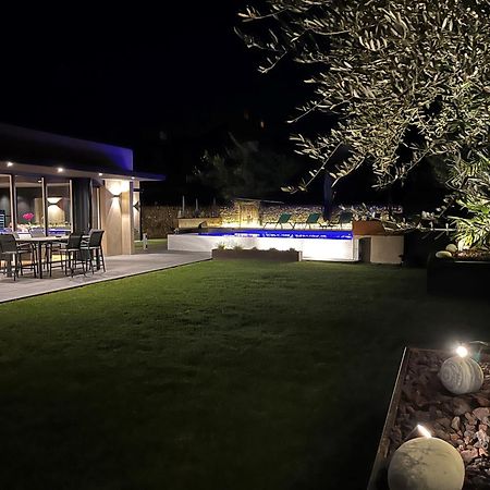 La Villa Cosy Espalion Eksteriør bilde